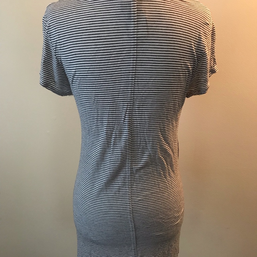 Mossimo XS V-Neck Tee, Black & White Stripes - Picture 4 of 5